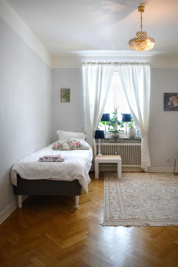 Homade B&B, Gamla Stan Norrköping Buitenkant foto