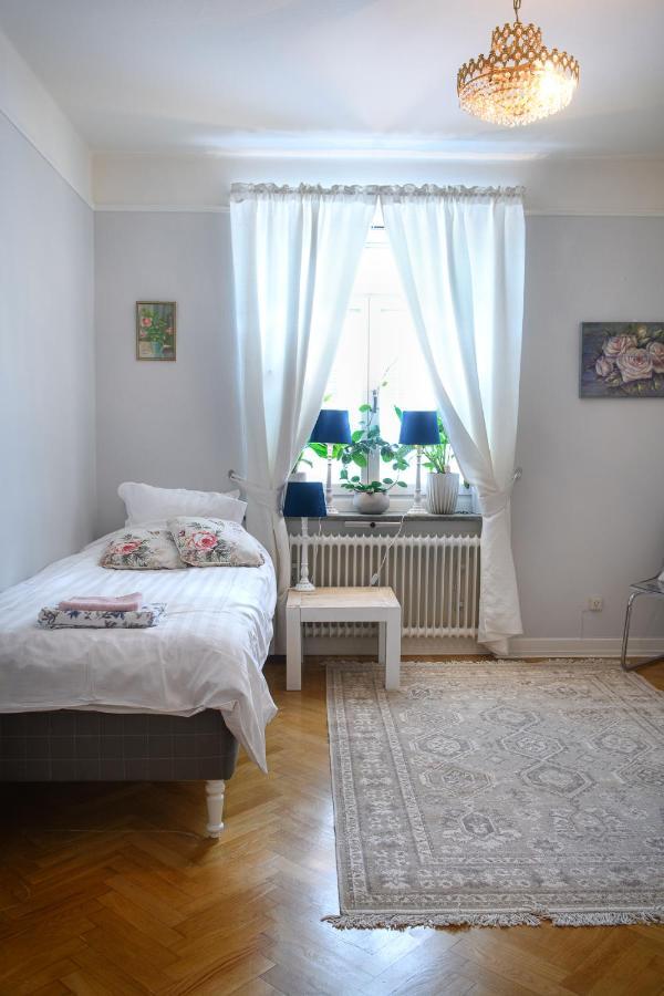 Homade B&B, Gamla Stan Norrköping Buitenkant foto