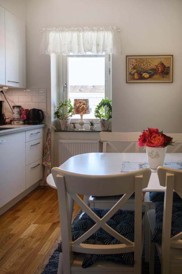 Homade B&B, Gamla Stan Norrköping Buitenkant foto