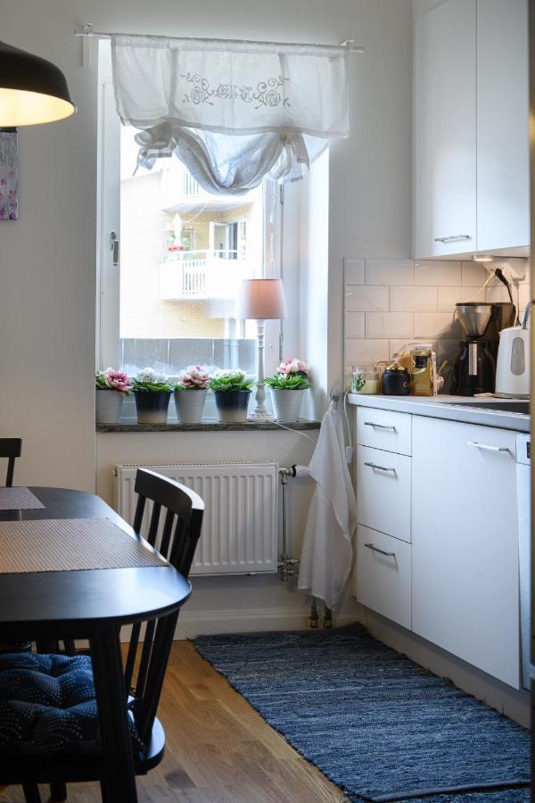 Homade B&B, Gamla Stan Norrköping Buitenkant foto