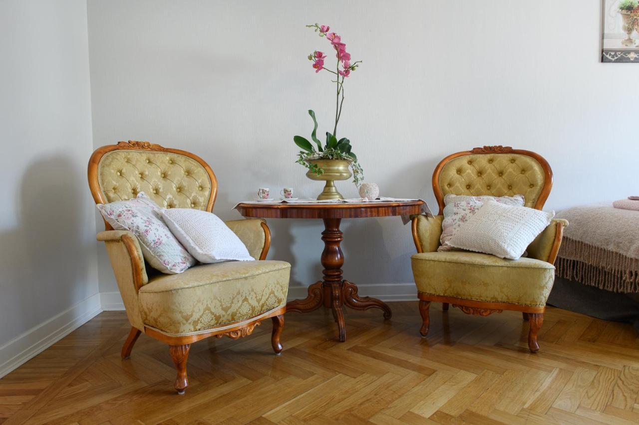 Homade B&B, Gamla Stan Norrköping Buitenkant foto